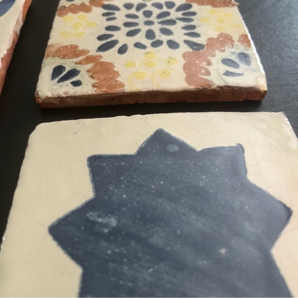 Mexican Hand Painted Terra-Cotta Talavera Vintage Tiles Set of 4 - Picture 8 of 11
